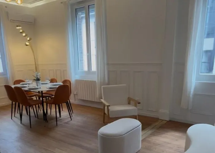 Les Capucines Apartment